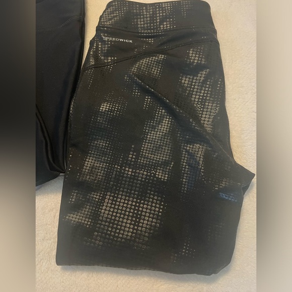 New Reebok n Under Armour Black Leggings Med - Picture 3 of 10